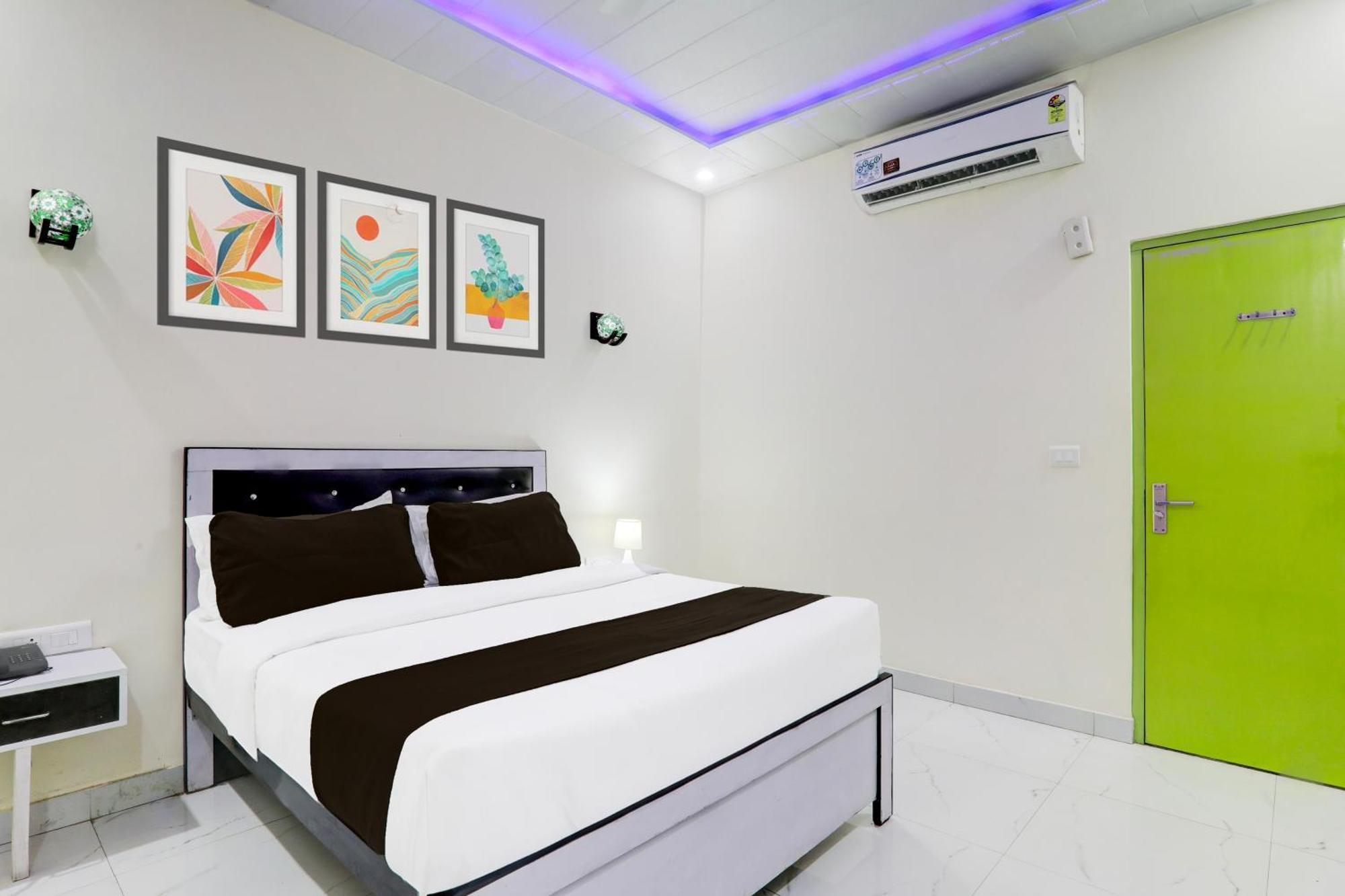 Super Hotel O Banthara Near Airport Banthra Sikandarpur Dış mekan fotoğraf